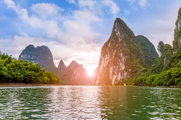 有道翻译下载安装错误?官方解决方案+2025最新教程 有道翻译下载安装错误?官方解决方案+2025最新教程 一